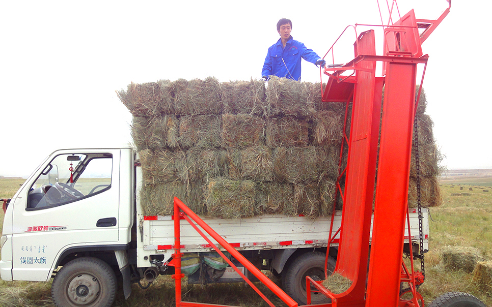 標題：9JK-2.7型撿拾車
瀏覽次數(shù)：40
發(fā)表時間：2023-12-12