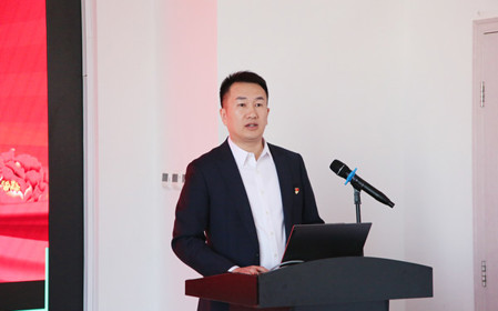 標題：呼和浩特分院組織召開領導干部業(yè)務培訓會暨領導干部講黨課
瀏覽次數(shù)：1200
發(fā)表時間：2024-12-26