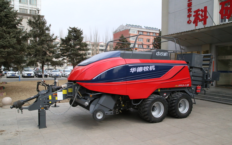 標(biāo)題：9YFLD-2.2型六道繩大方捆撿拾壓捆機(jī)
瀏覽次數(shù)：306
發(fā)表時(shí)間：2023-12-12